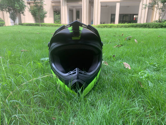 CASCO NEGRO/VERDE